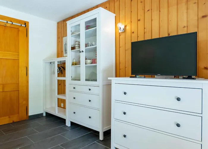 Athena 6 By Interhome Apartament